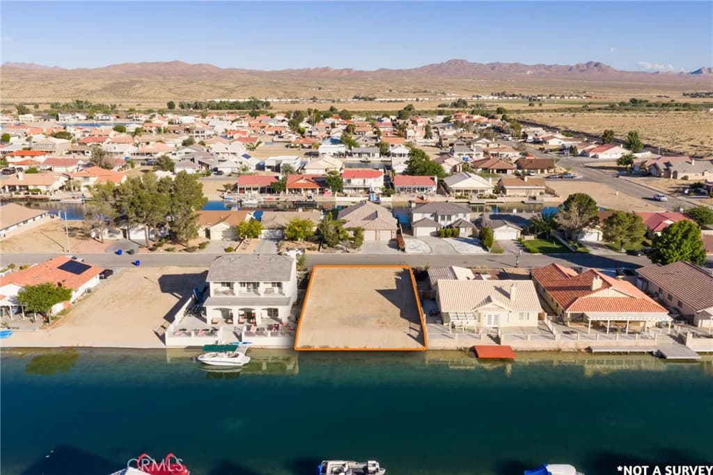 26390 Buccaneer Ln — property photo 1